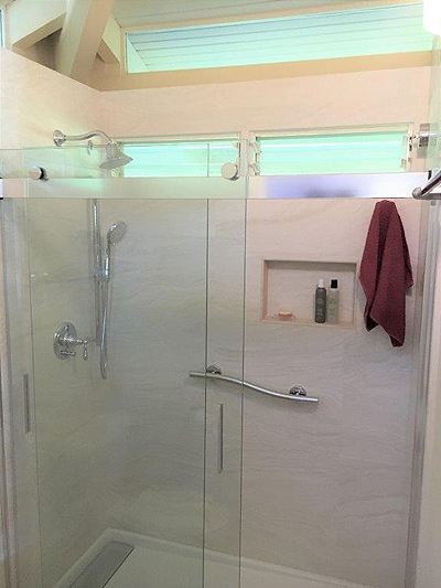 Maui Cottage Rental Shower