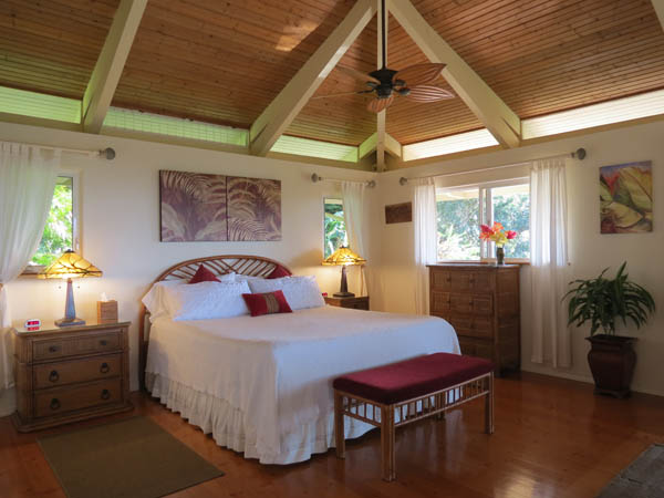 Maui Cottage Bedroom